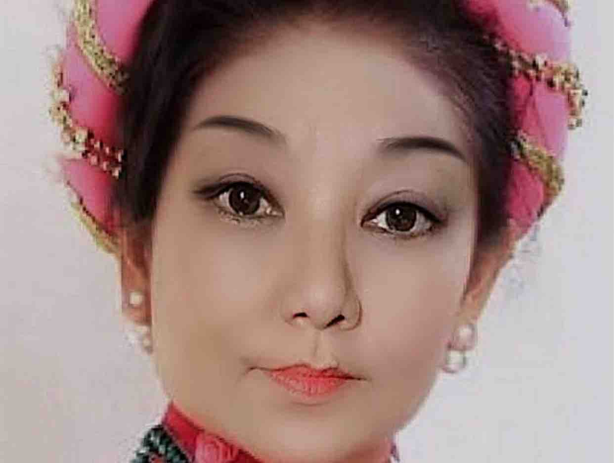 224 - TIẾNG THẠCH SÙNG - Hoa Hạ